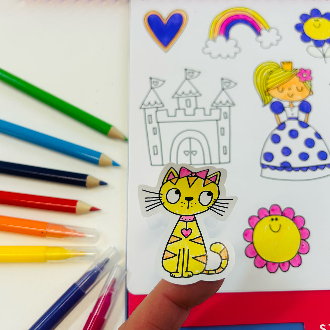 Activity Book with Scratch Art &amp; Stickers - Fairytale Princess